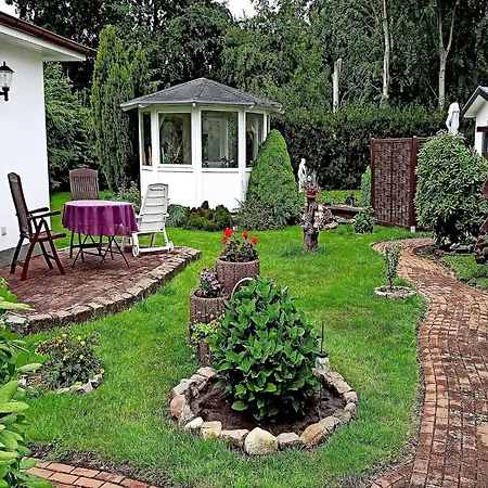 بيت للعطل Ferienhaeuser Am Teich, *